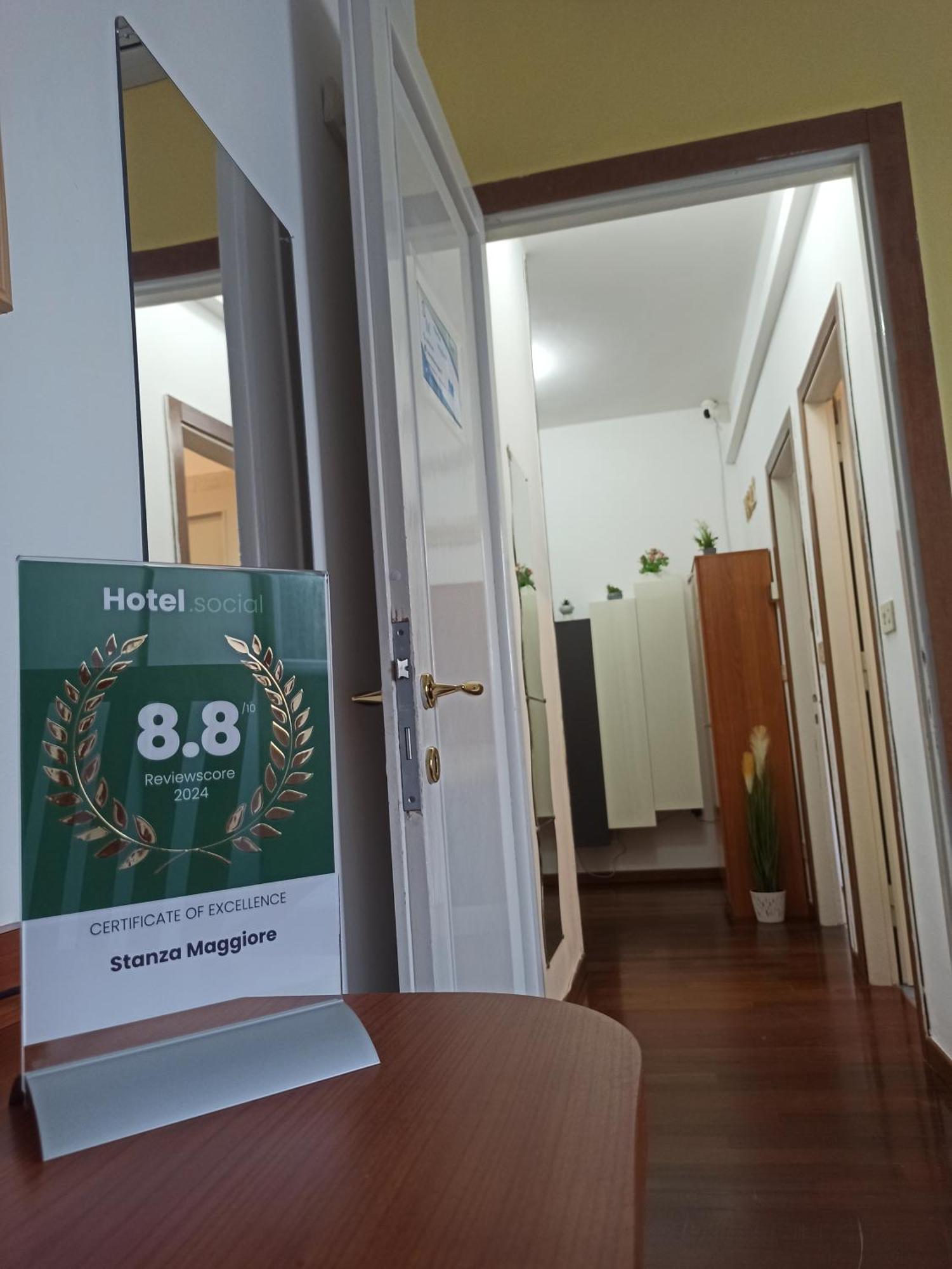 Stanza Maggiore Парма Екстериор снимка